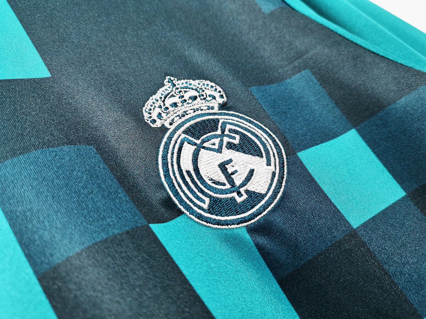 Real Madrid Third Shirt 2017/18 (Bale 11)