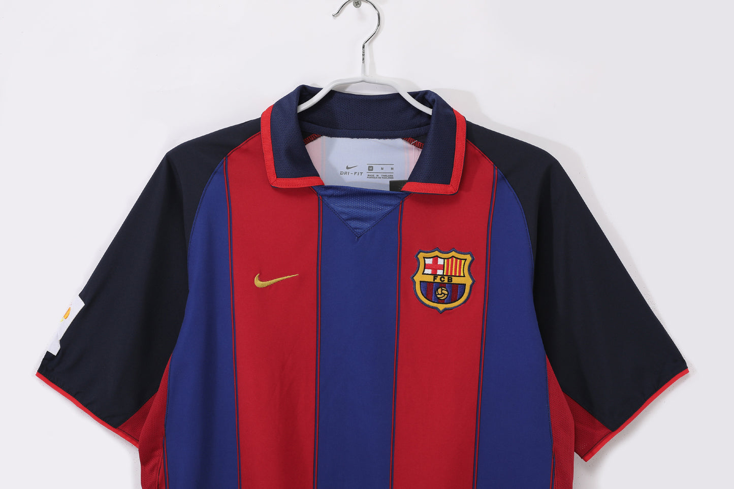 Barcelona Home Shirt 2003/04 (Ronaldinho 10)