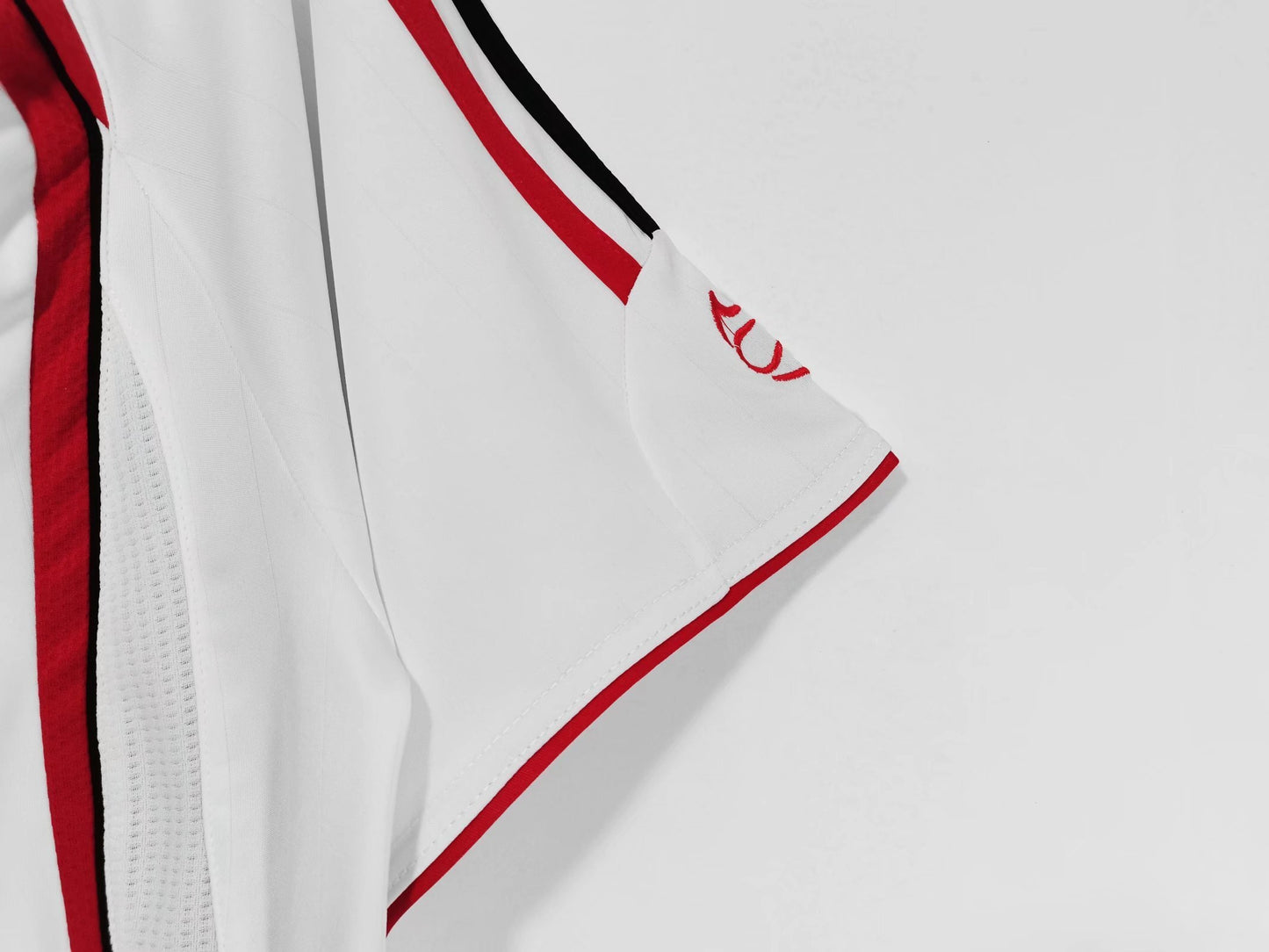 AC Milan Away Shirt 2006/07 – Champions League Final (Kaká 22)